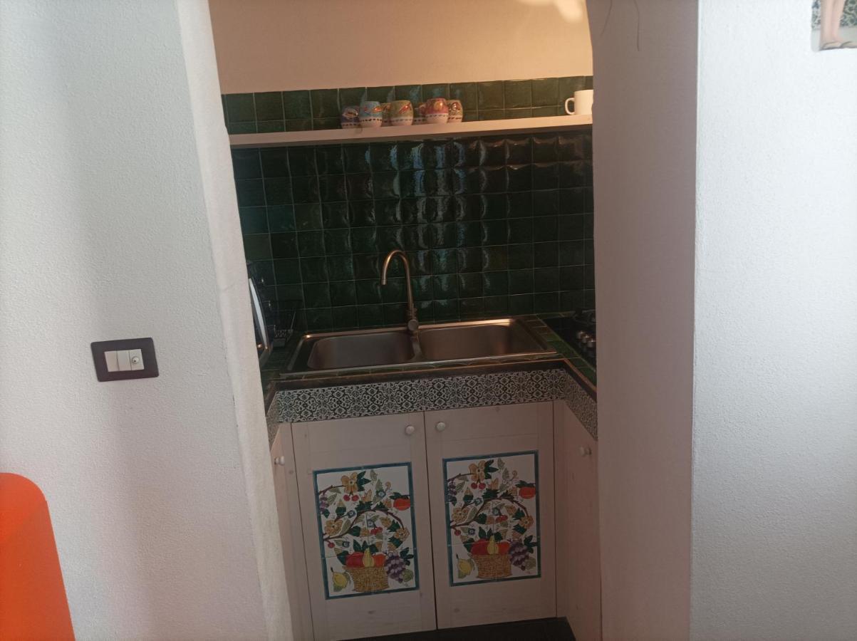 Casa Vacanze Il Geco Trani Esterno foto